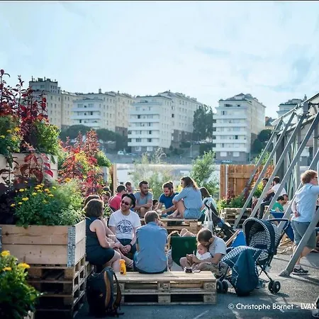 Trentemoult-reze : 2 Chambres, 65m²+parking+wifi *