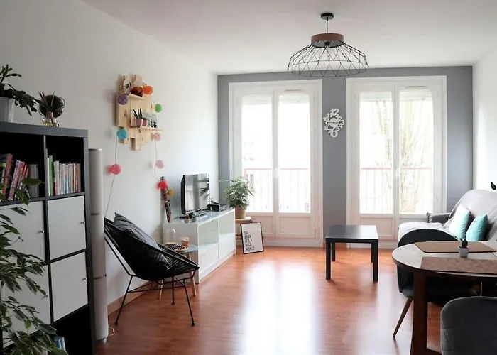 Trentemoult-reze : 2 Chambres, 65m²+parking+wifi Appartement *